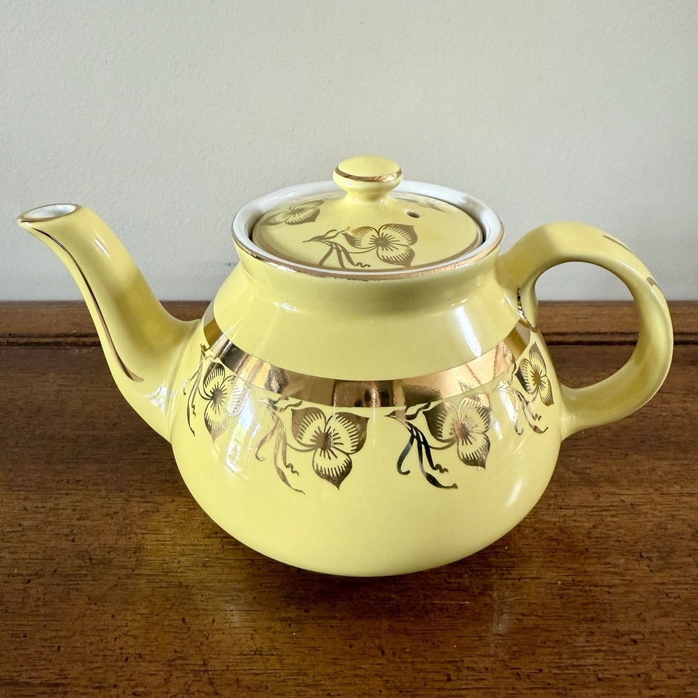 Vintage HALL Yellow & Gold Teapot ~ 6 CUP ~ #039